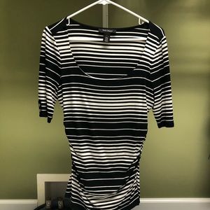 Black House/White Market Top